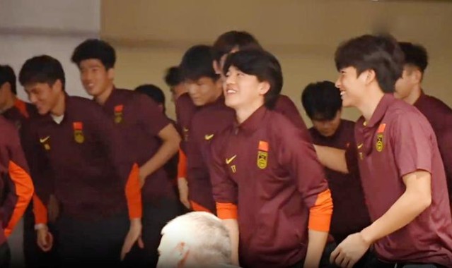 500彩票网官方 大乐透-CCTV5直播中国VS日本！谁敢横刀立马？唯我彭大将军！范志毅辣评